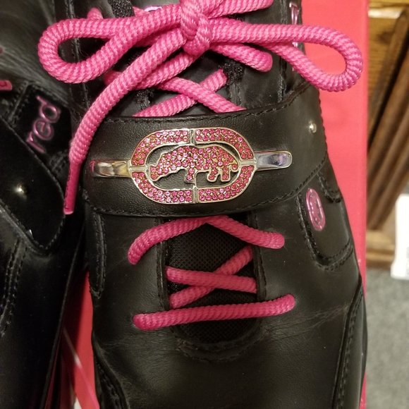 Marc Ecko Red womens' shoes - Picture 6 of 7